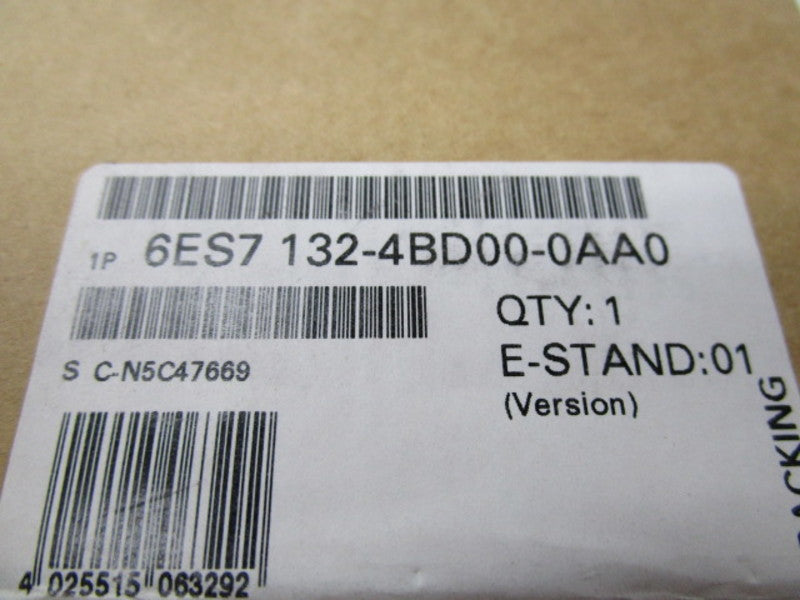 SIEMENS 6ES7132-4BD00-0AA0 (PKG OF 5) * FACTORY SEALED *