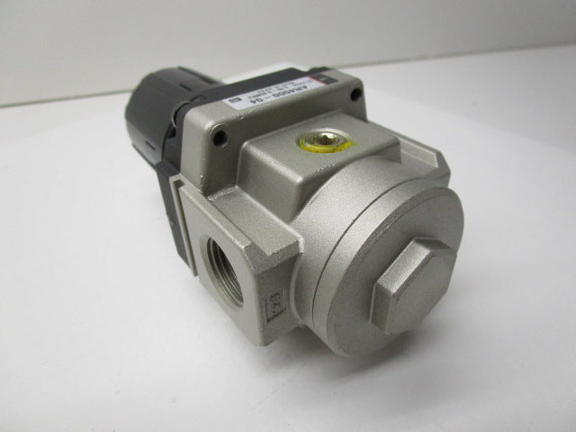 SMC AR4000-04 PNEUMATIC AIR REGULATOR .05-.85MPA * NEW NO BOX *