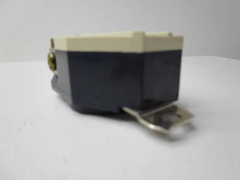 LEVITON L6-30 250V 30A NSNP