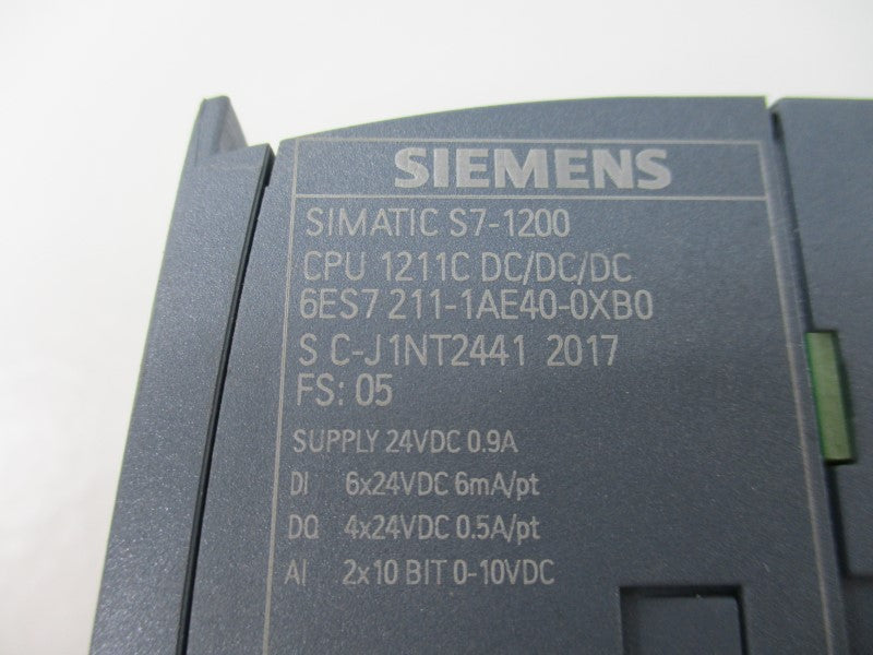 SIEMENS 6ES7211-1AE40-0XB0 PLC MODULE *NEW NO BOX*