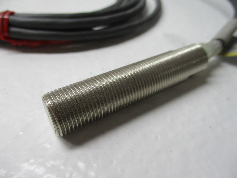 OMRON E2E-X2Y1-US  UNMP
