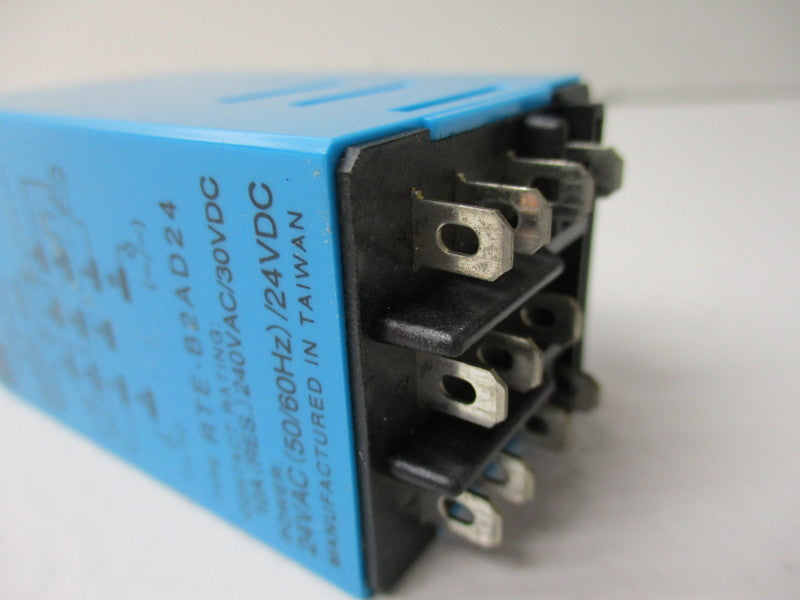 IDEC RTE-B2AD24  UNMP