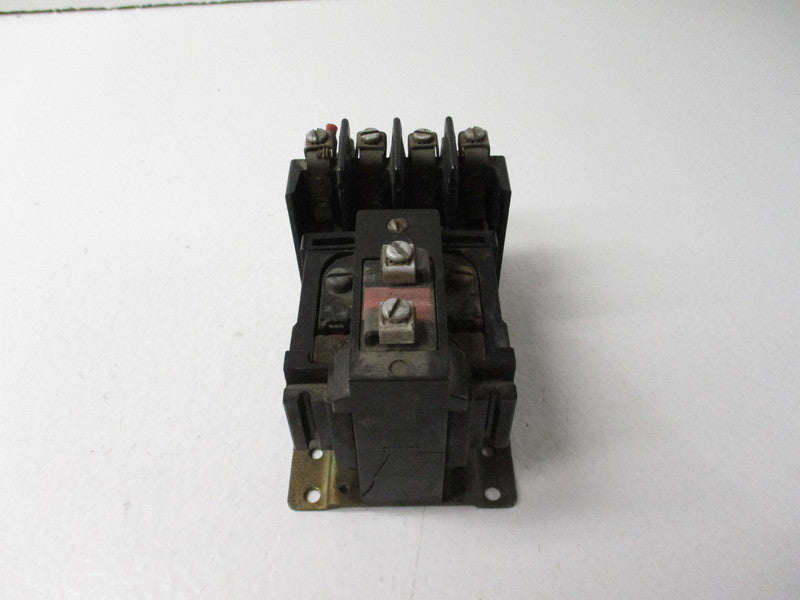 ALLEN BRADLEY 700-BR400A1 SER. A 110/120V 10A  UNMP