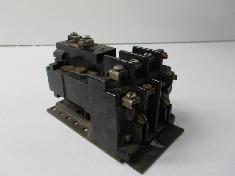 ALLEN BRADLEY 700-BR400A1 SER. A 110/120V 10A  UNMP