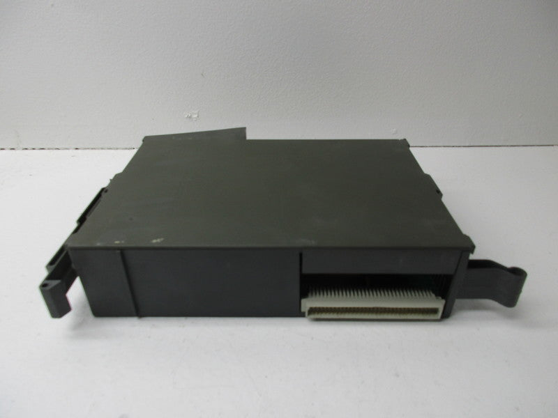 GIDDINGS & LEWIS PIC900 502-03732-00R1  UNMP