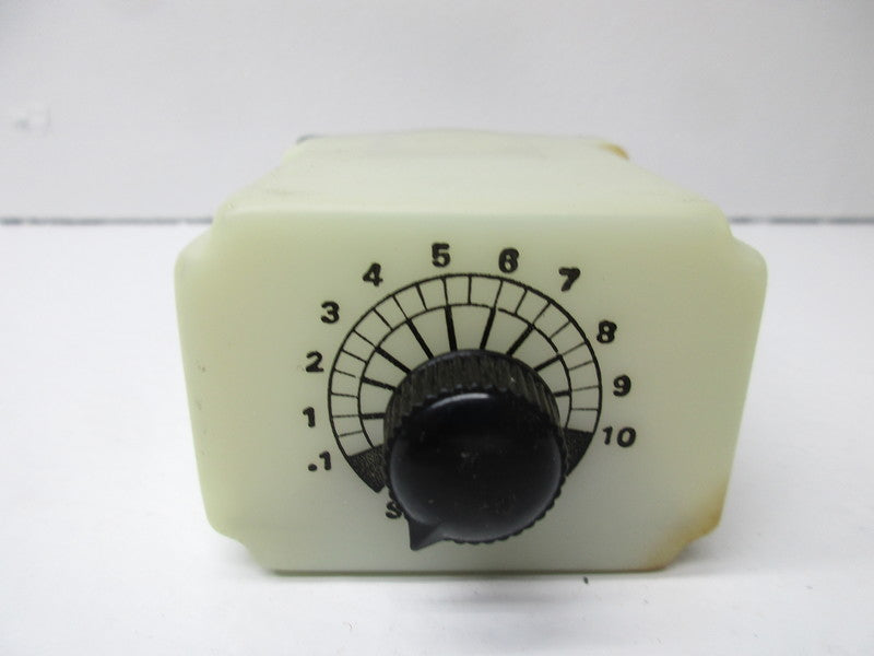 MAGNECRAFT W211ACPSOX-5 SOLID STATE TIME DELAY RELAY 100/130VAC  NSNP