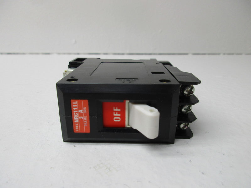 IDEC NRC111L-3AAD 250VAC 3A NSMP