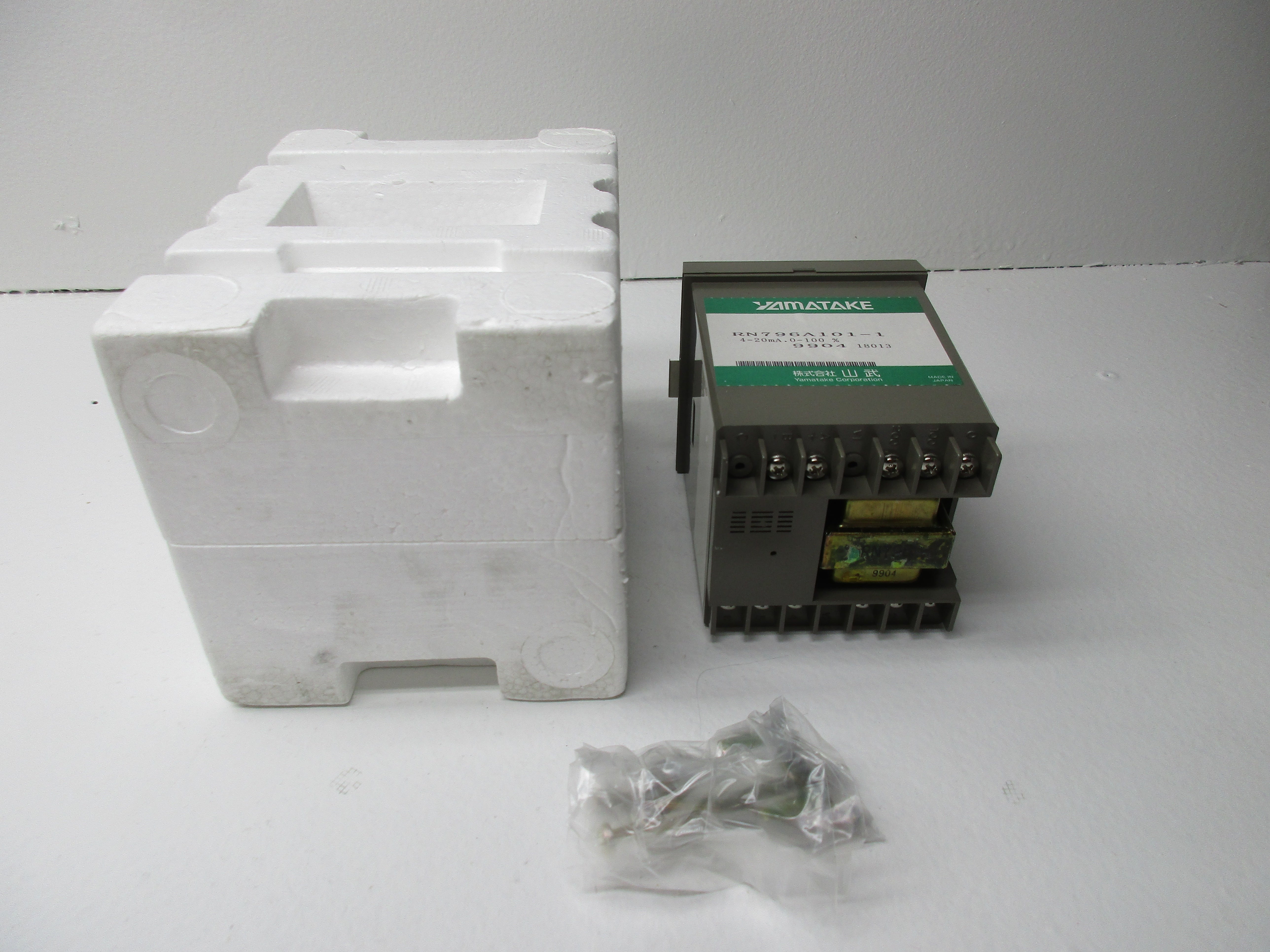 YAMATAKE HONEYWELL RN796A101-1 NSMP