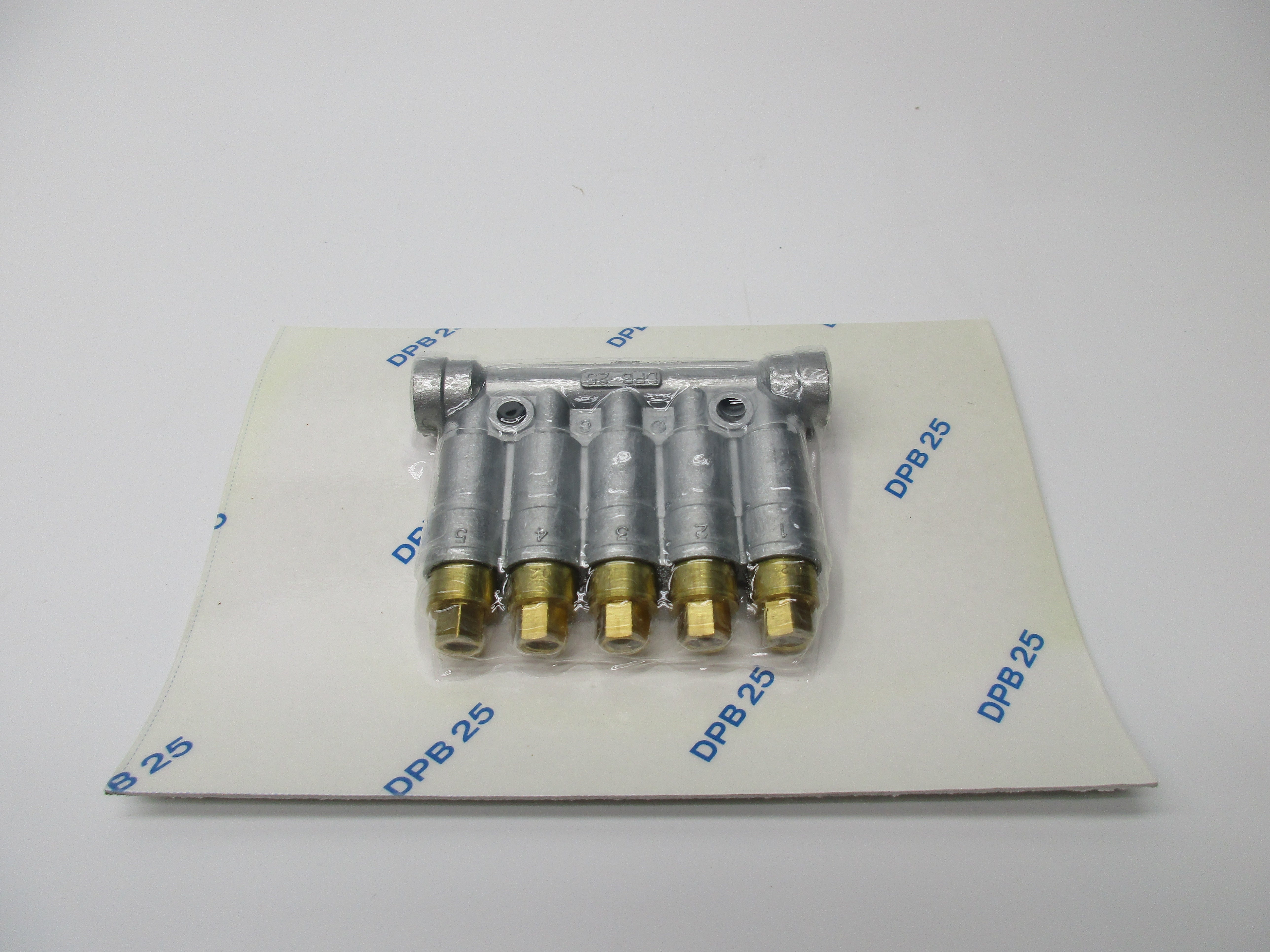 SUPER CROWN DPB-25 * NEW IN ORIGINAL PACKAGE *