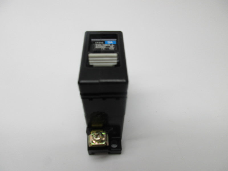 FUJI ELECTRIC CP31D-3A CIRCUIT PROTECTOR 3A 250VAC  NSNP