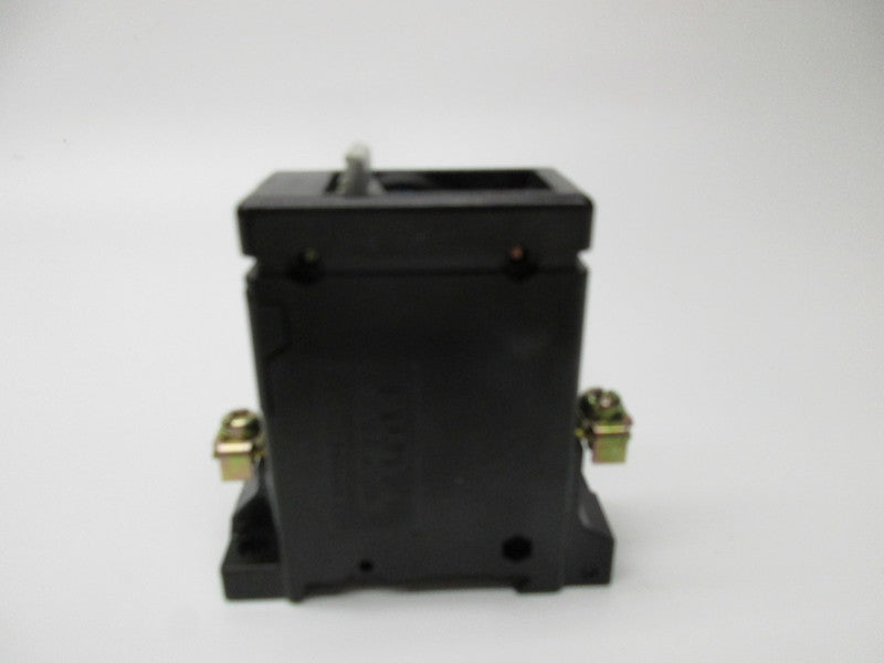 FUJI ELECTRIC CP31D-3A CIRCUIT PROTECTOR 3A 250VAC  NSNP