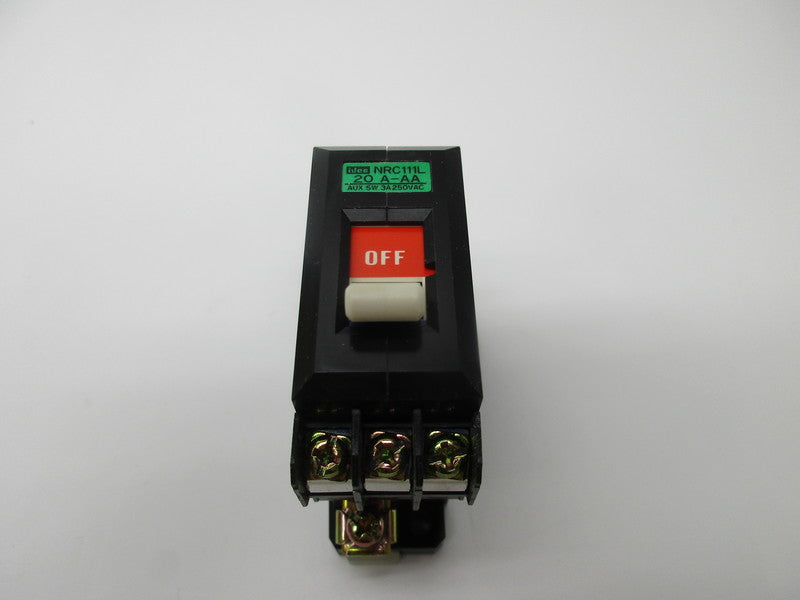 IDEC IZUMI NRC111L-20AAA CIRCUIT PROTECTOR 20A NSMP