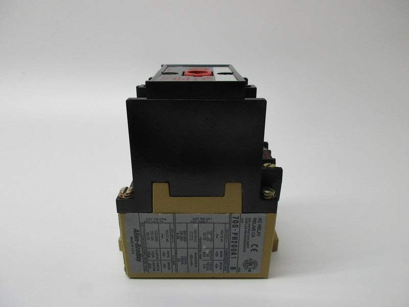 ALLEN BRADLEY 700-PH200A1 AC RELAY SER. B 10A 600V  NSNP