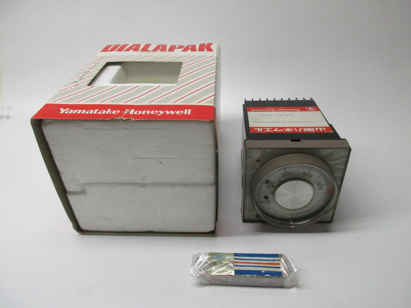 YAMATAKE HONEYWELL R7850CK0300W0 NSMP