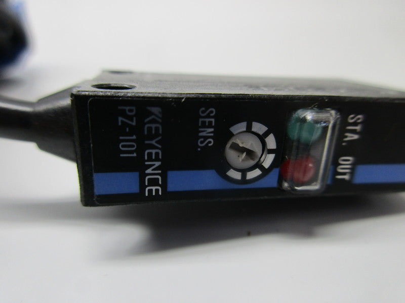 KEYENCE PZ-101 PHOTOELECTRIC SENSOR * NEW NO BOX *