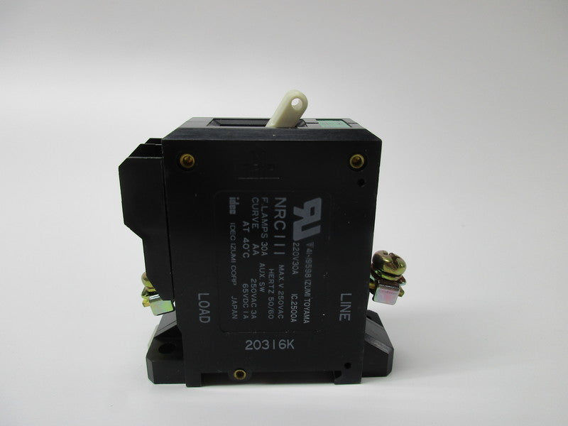 IDEC NRC111-30AAA CIRCUIT PROTECTOR 30A 250VAC  NSNP