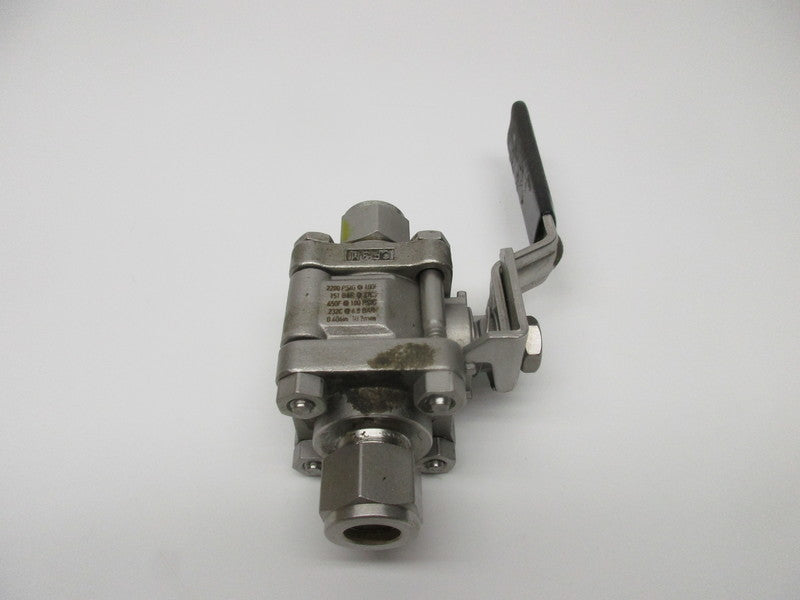 SWAGELOK SS-63TS8 (AS PICTURED)  NSNP