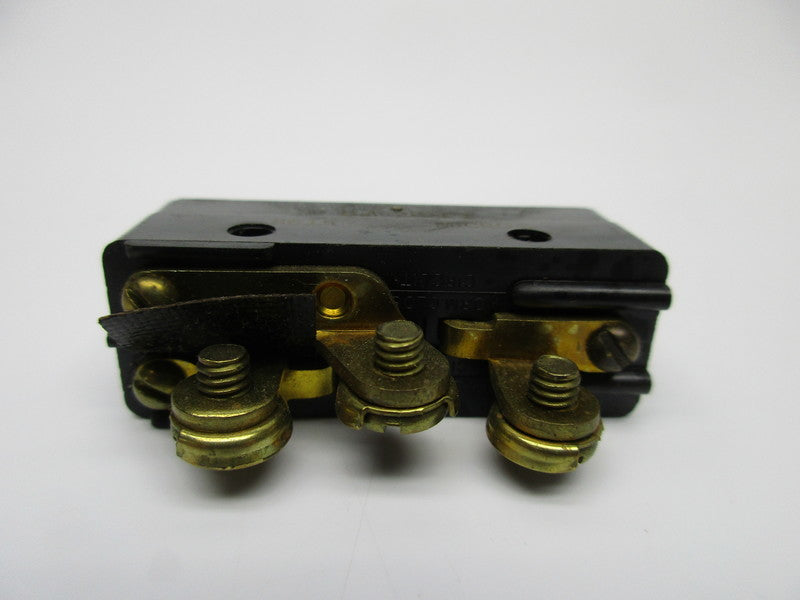 MICRO SWITCH BZ-2R-P1 600VAC 2A NSNP