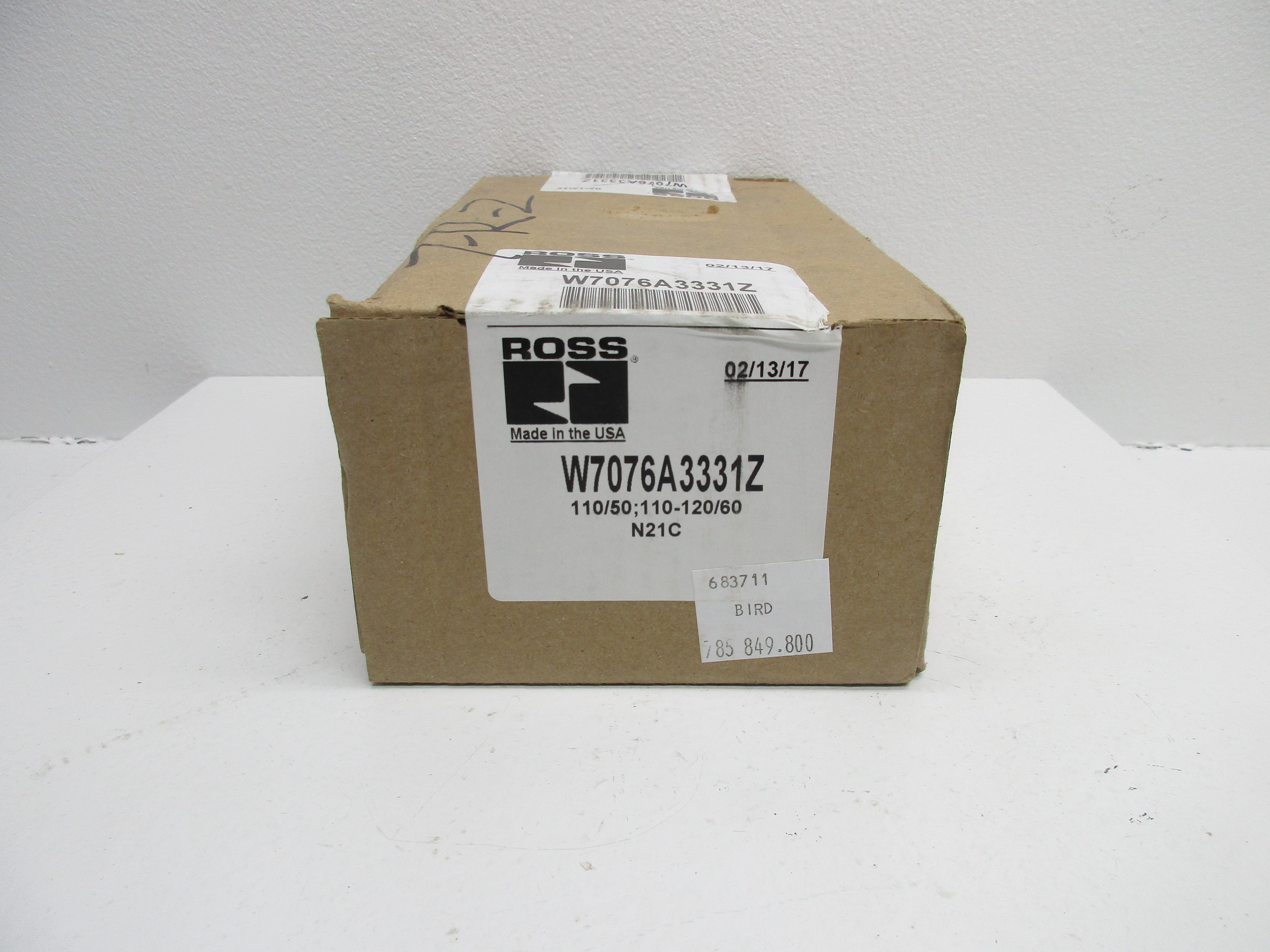 ROSS W7076A3331Z SOLENOID VALVE 02/13/17 * FACTORY SEALED *