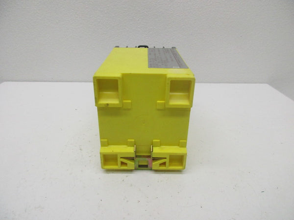 BENDER SUG154 VOLTAGE RELAY  NSNP