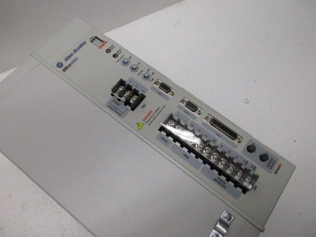 ALLEN BRADLEY 2098-DSD-HV220-SE SER.B NSMP