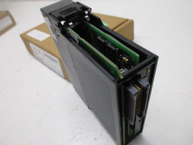 ALLEN BRADLEY 1756-L55M24 SER.A NSMP