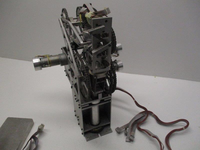 RHINO ROBOTS XR-2009 (AS PICTURED) UNMP