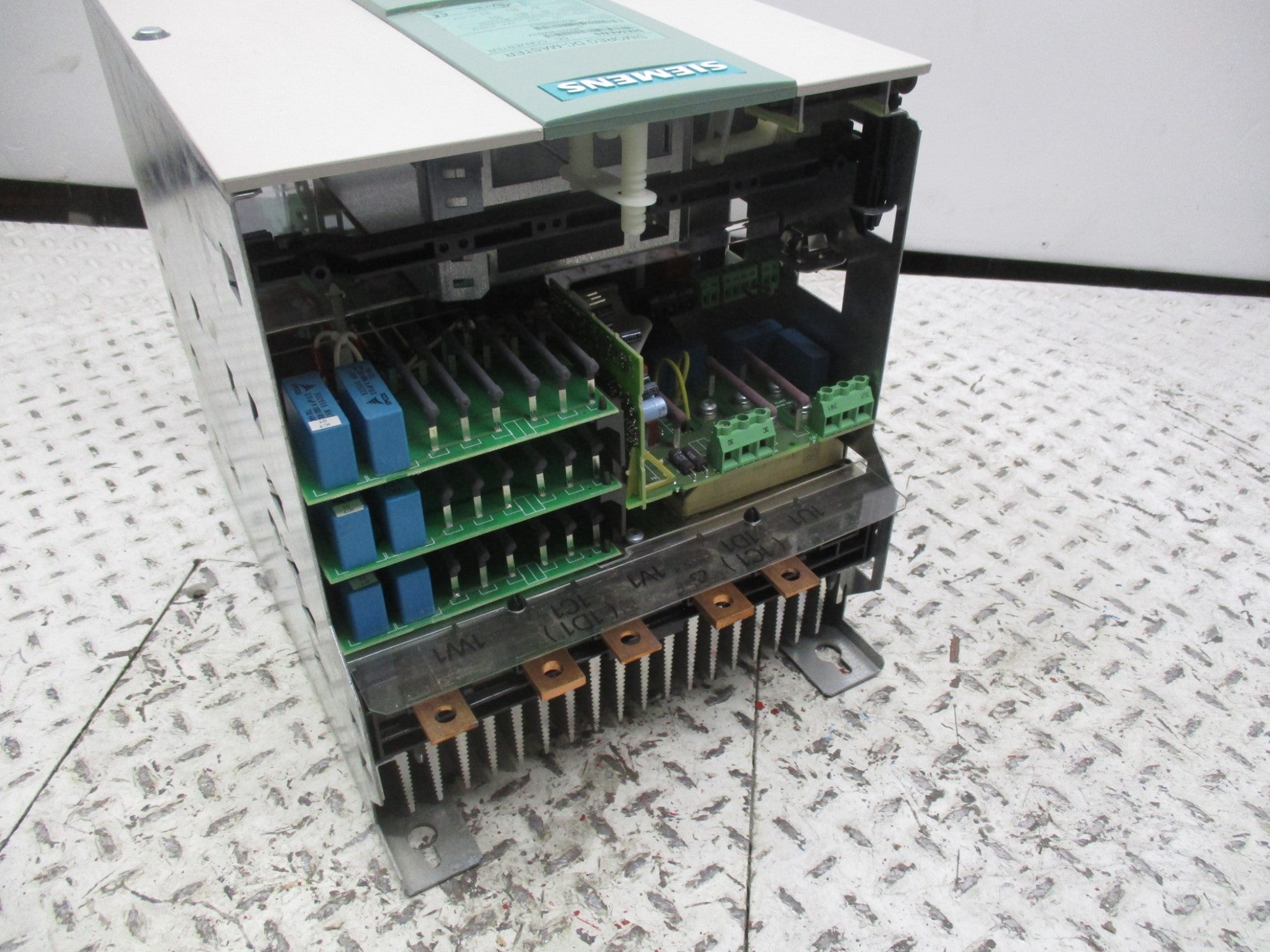 SIEMENS 6RA7031-6FV62-0-Z NSMP