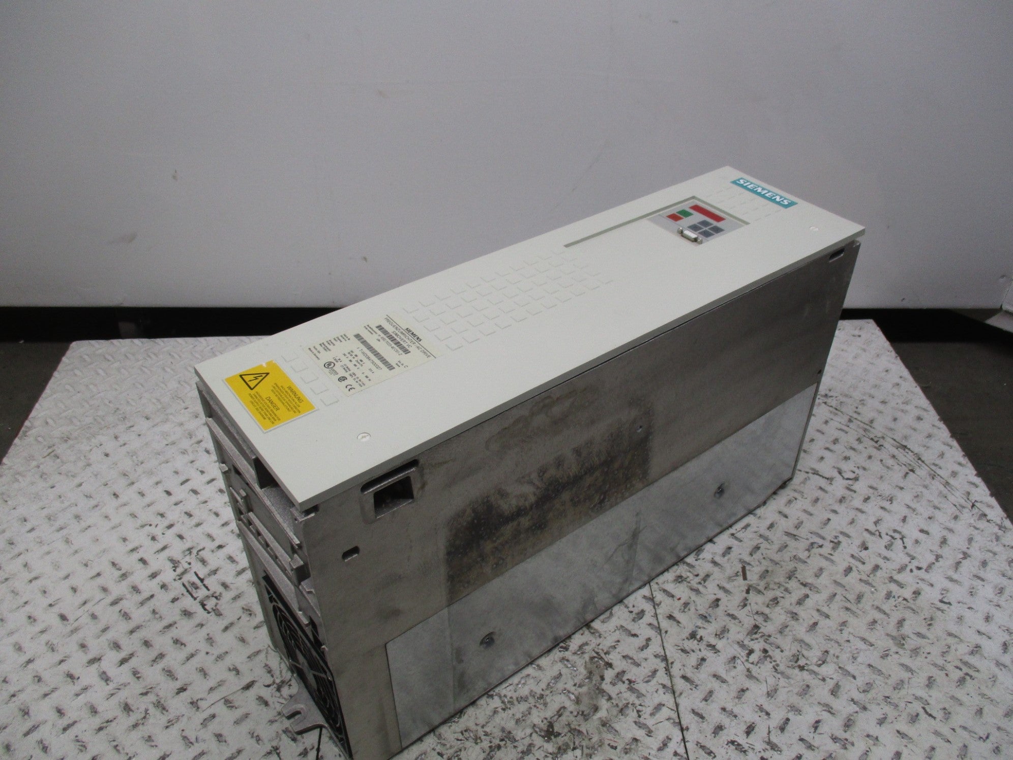 SIEMENS 6SE7023-4EC61-Z+L20 NSMP