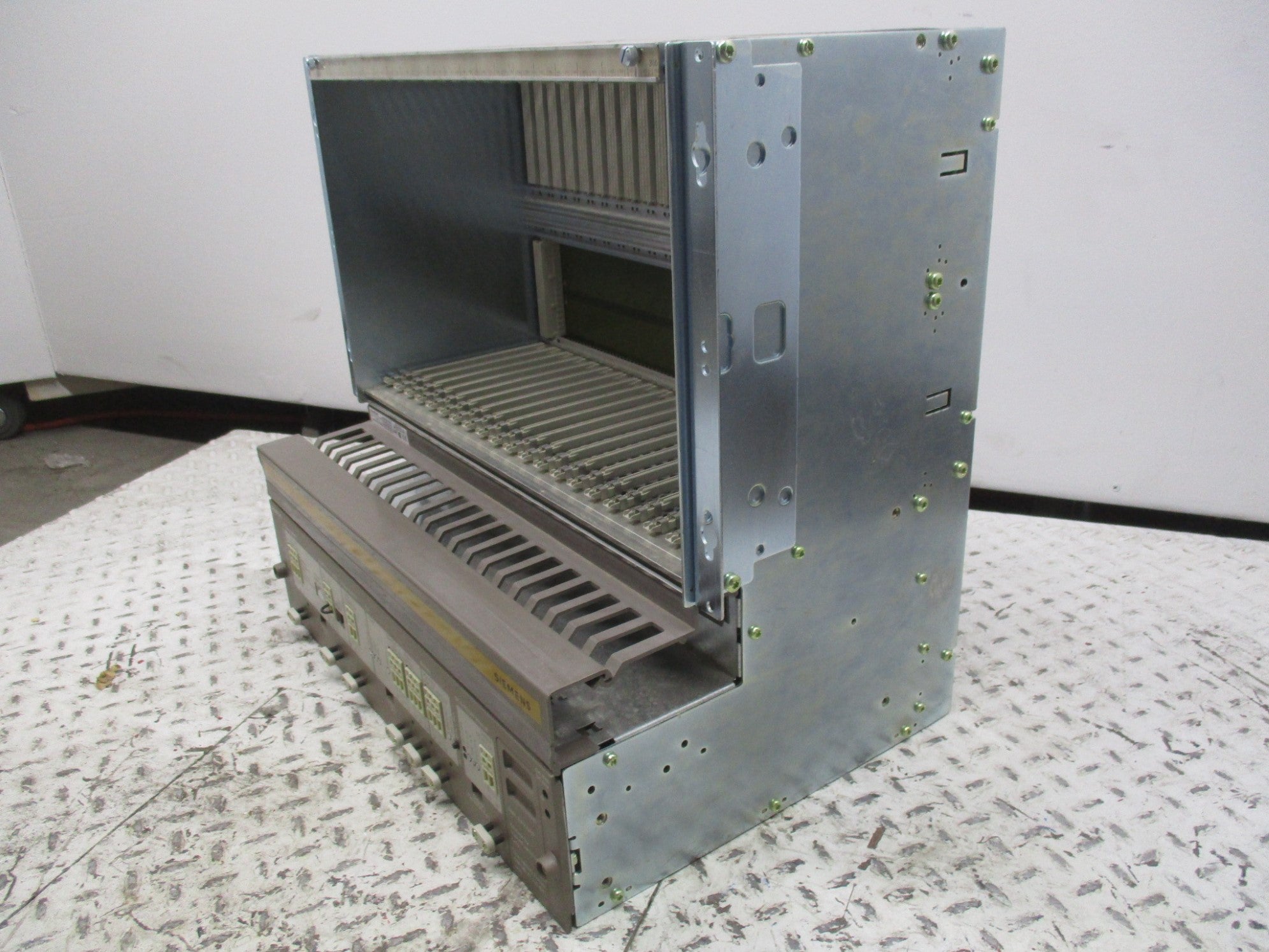 SIEMENS 6ES5183-3UA13 NSNP