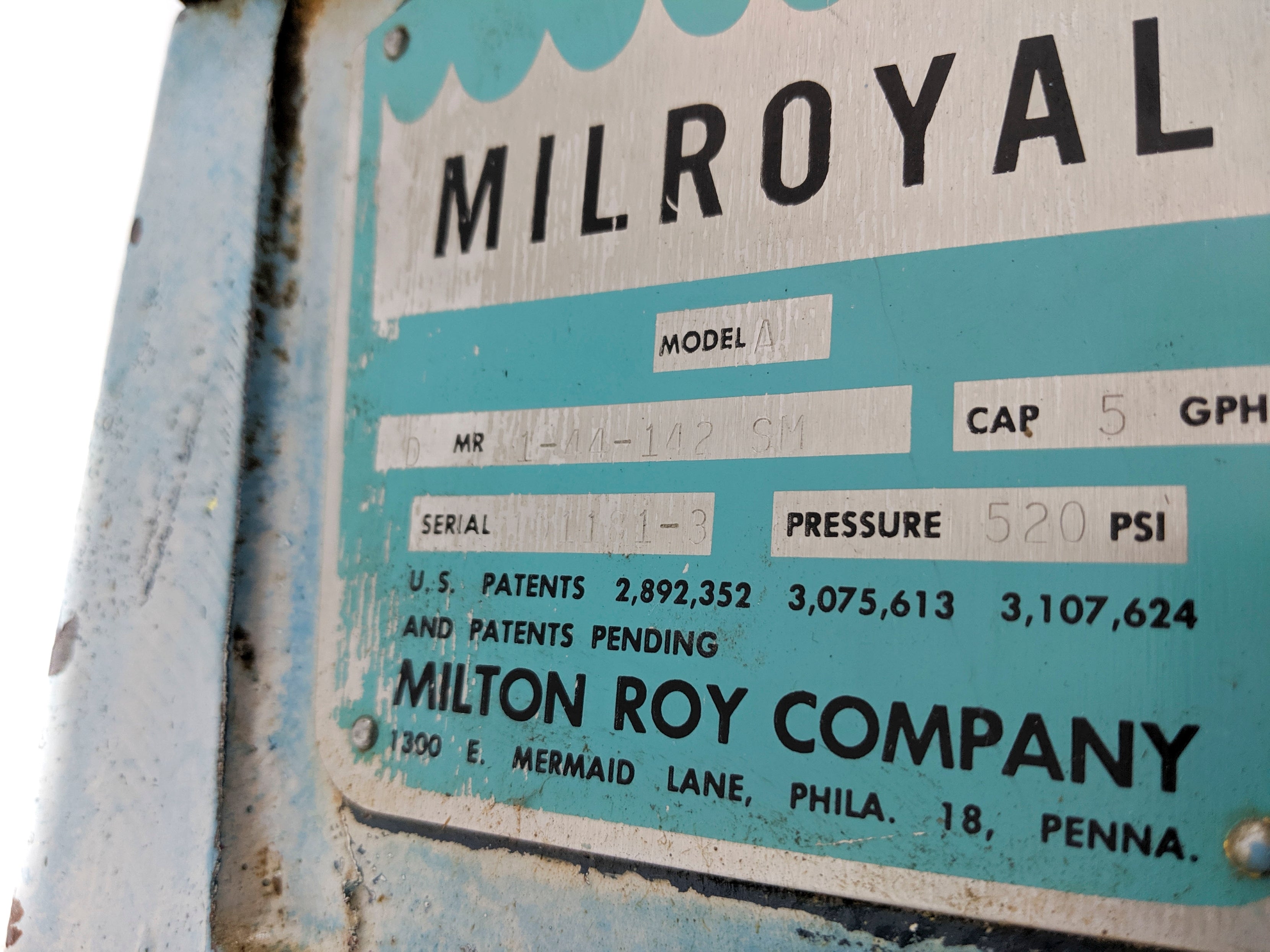 MILTON ROY MILROYAL MODEL A DMR1-44-142-SM 520PSI (AS PICTURED) UNMP