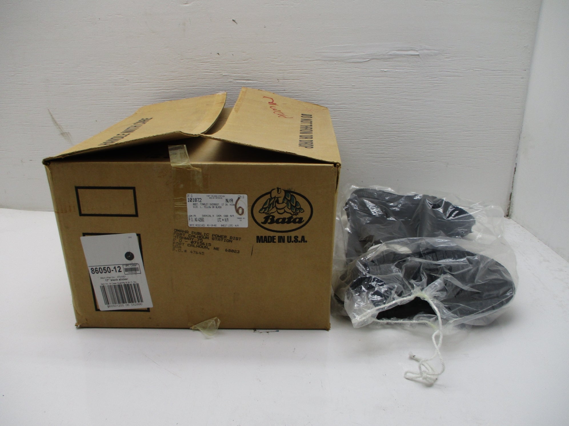 BATA 17" BLACK SLICKER BOOT 86050-12 SIZE 12 (PKG OF 6) NSMP