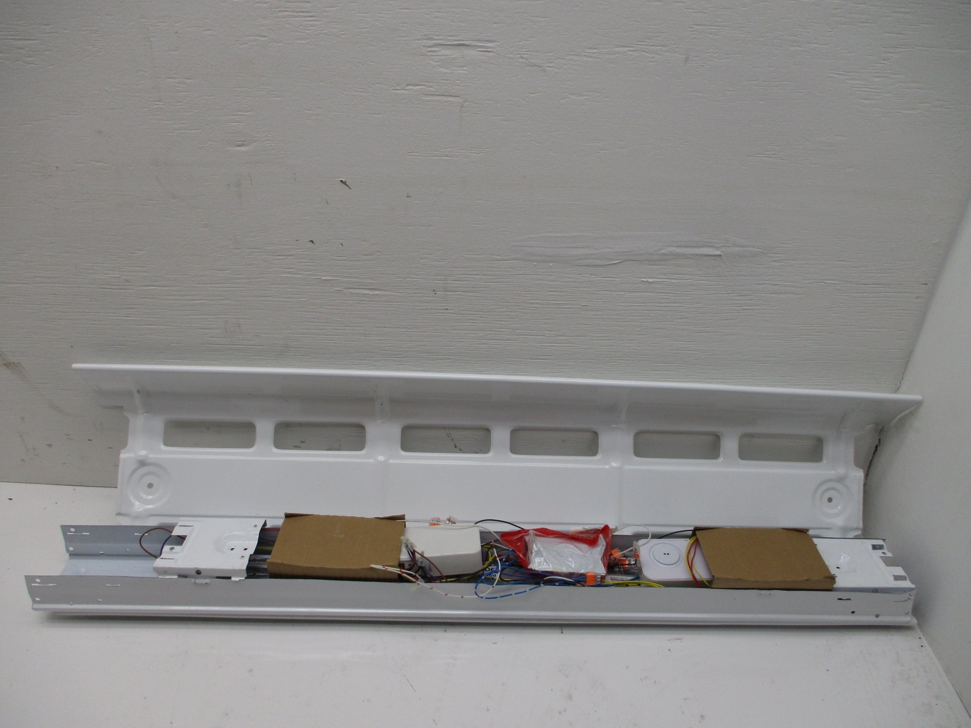 COLUMBIA LIGHTING KL4-254-U-EPU-LP600 NSMP