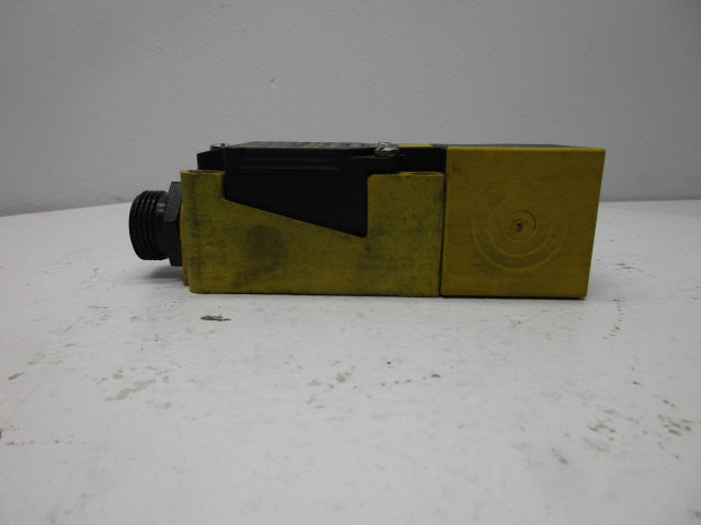 TURCK Ni35-CP40-FZ3X2 PROXIMITY SWITCH *USED*