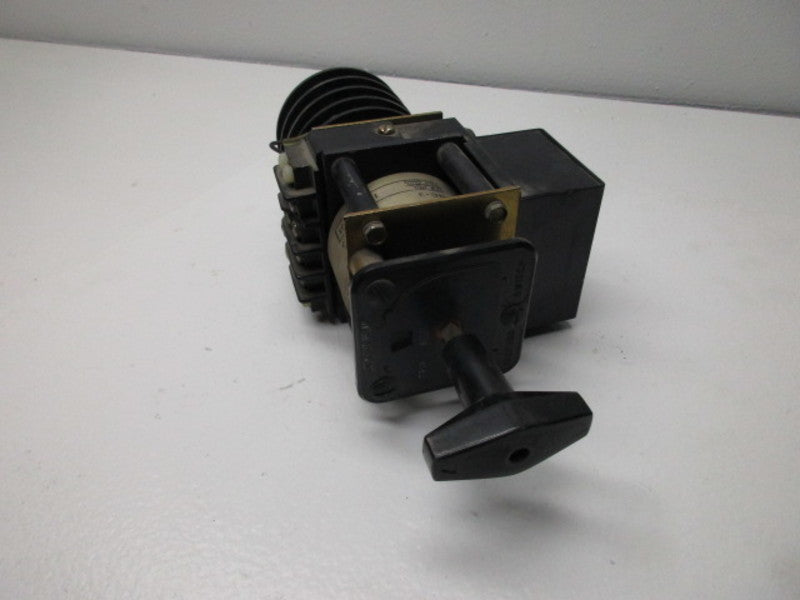 ELECTROSWITCH 7823DD LOCKOUT RELAY  UNMP