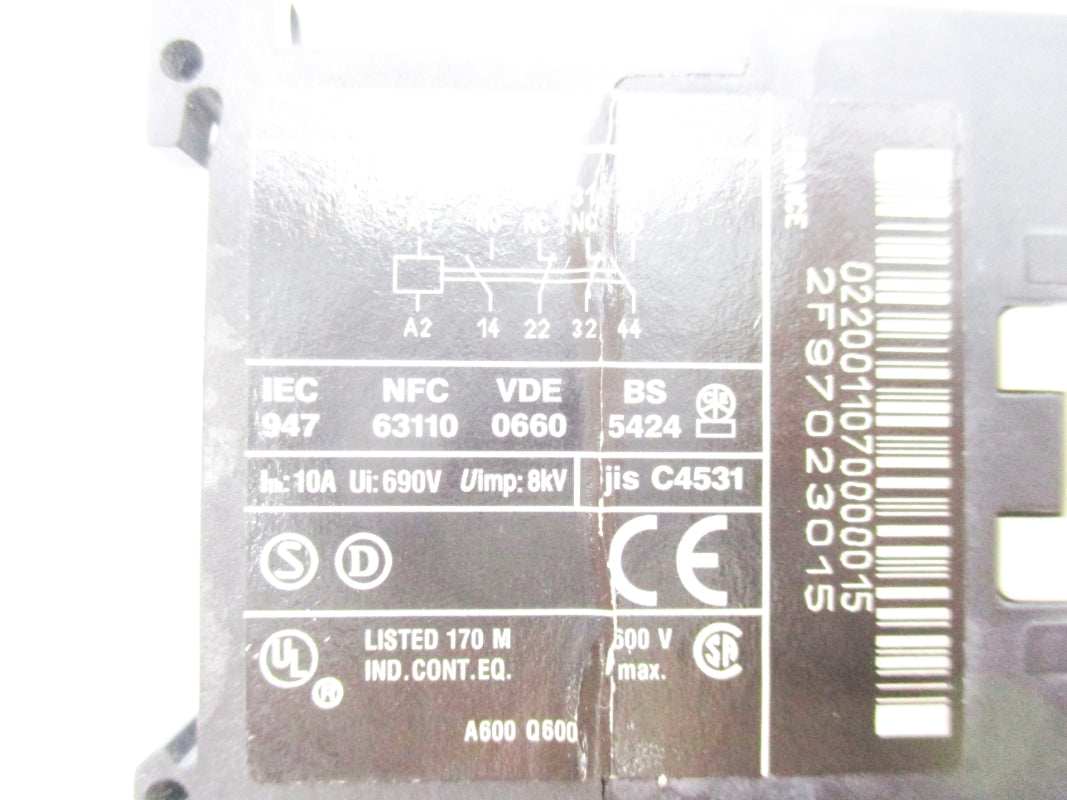 TELEMECANIQUE CA2KN22 110V 10A NSNP