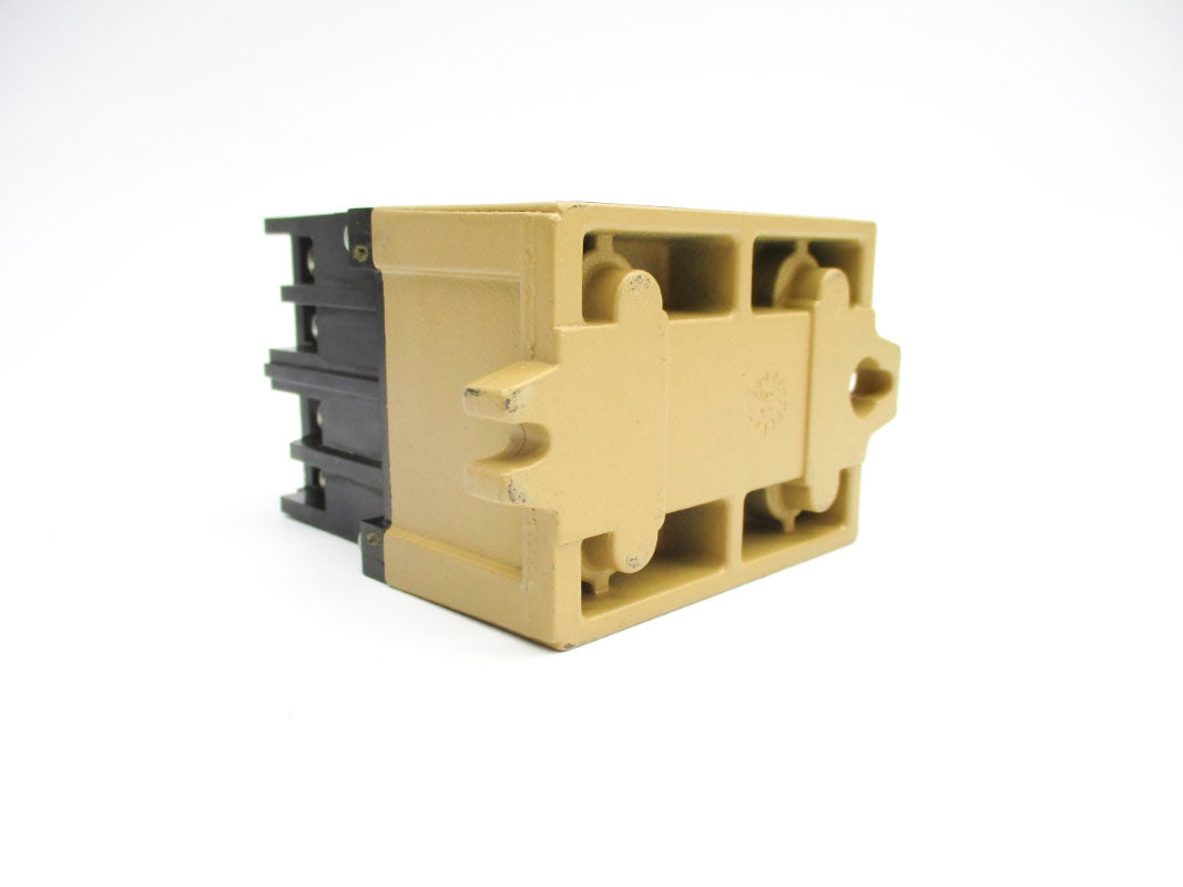 ALLEN BRADLEY 700-P400B11 SER. B 110/115-120V 10A NSNP
