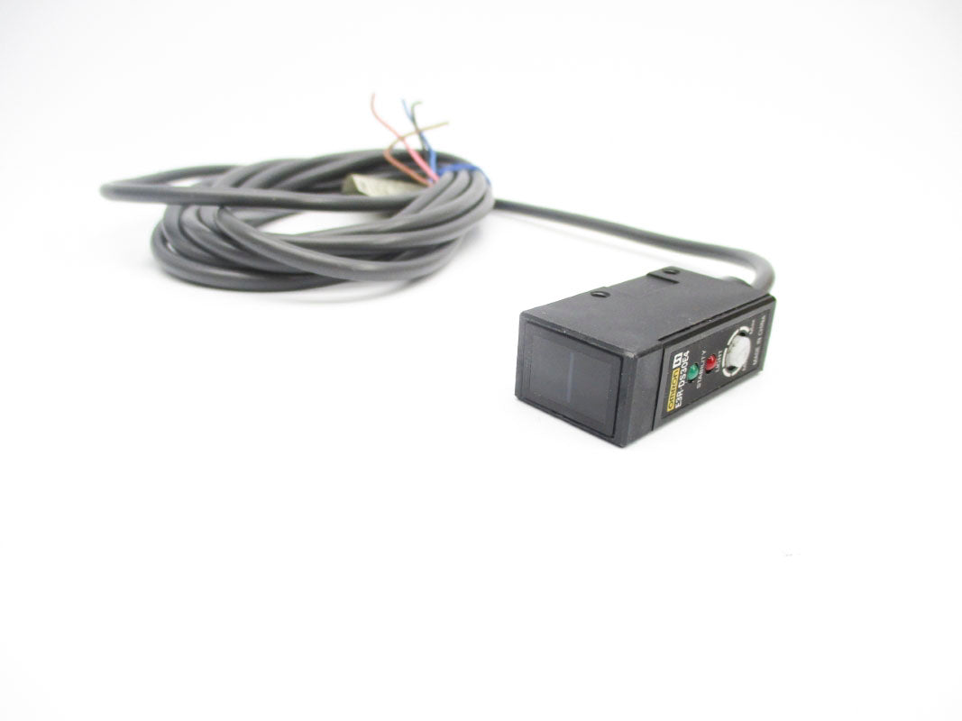 OMRON E3R-DS30E4 UNMP
