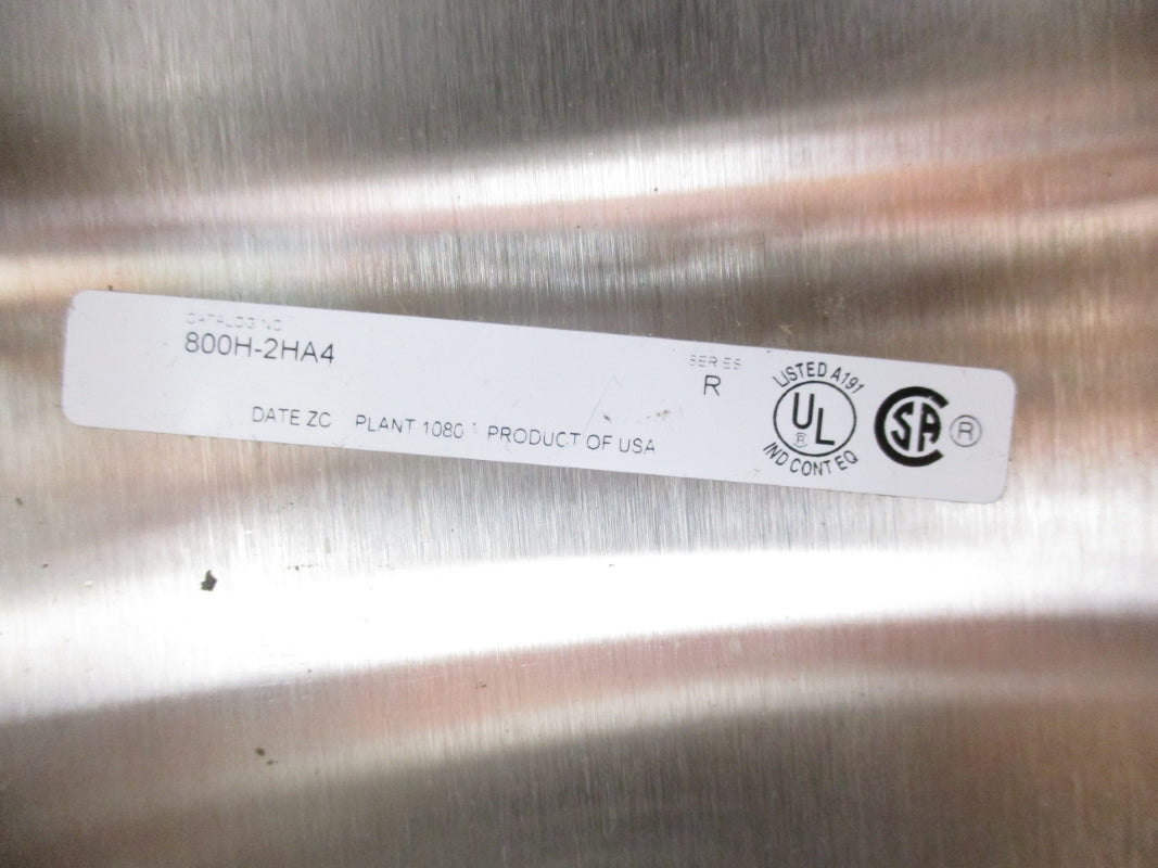 ALLEN BRADLEY 800H-2HA4 SER. R UNMP