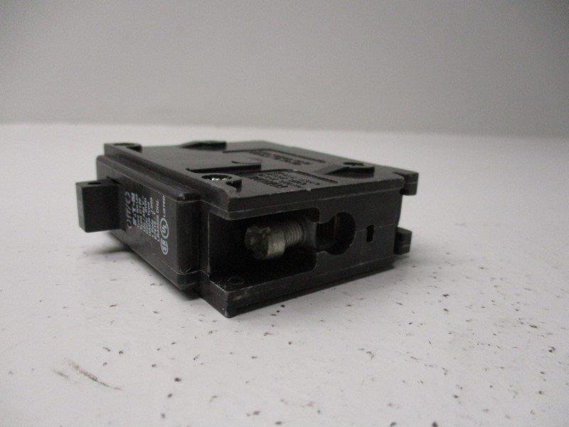 EATON BR120 CIRCUIT BREAKER *NEW NO BOX*