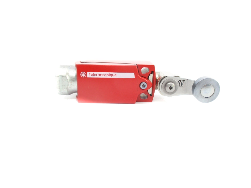 TELEMECANIQUE XCSD3919G13 240V 1.5A NSNP