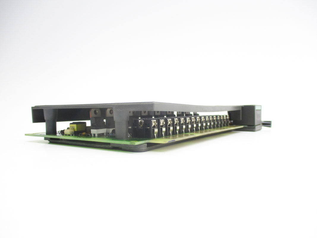 ALLEN BRADLEY 1771-OQ16B 10-32VDC 32A UNMP