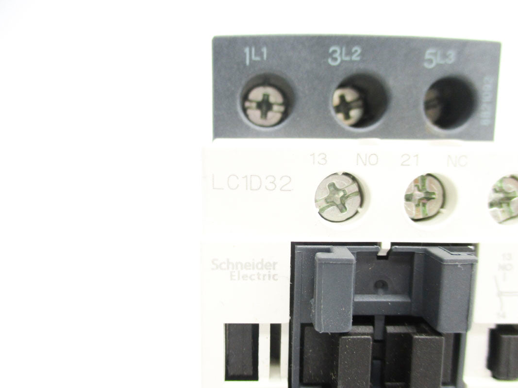 SCHNEIDER ELECTRIC LC1D32G7 120V 50A (AS PICTURED) NSNP
