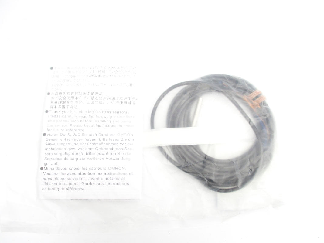 OMRON E2E-C04S12-WC-C1 10-30VDC 2M NSMP