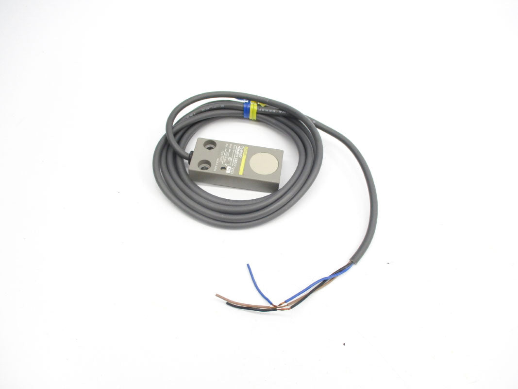OMRON TL-W5E2 12-24VDC NSNP