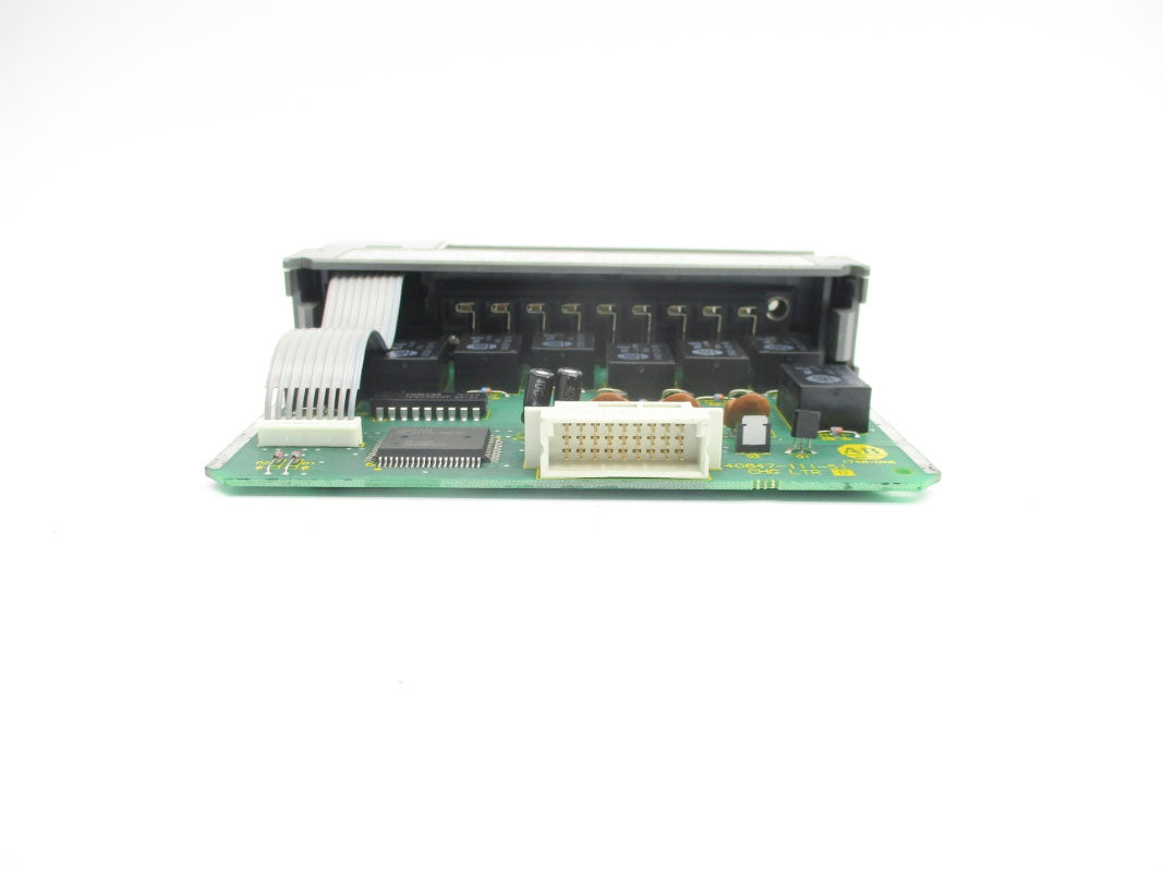ALLEN BRADLEY 1746-OX8 SER. A 10-250VAC (NO TERMINAL) UNMP