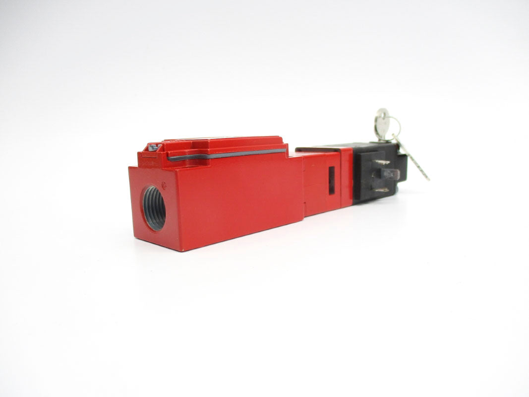 TELEMECANIQUE XCSL766B3 240V 3A NSMP