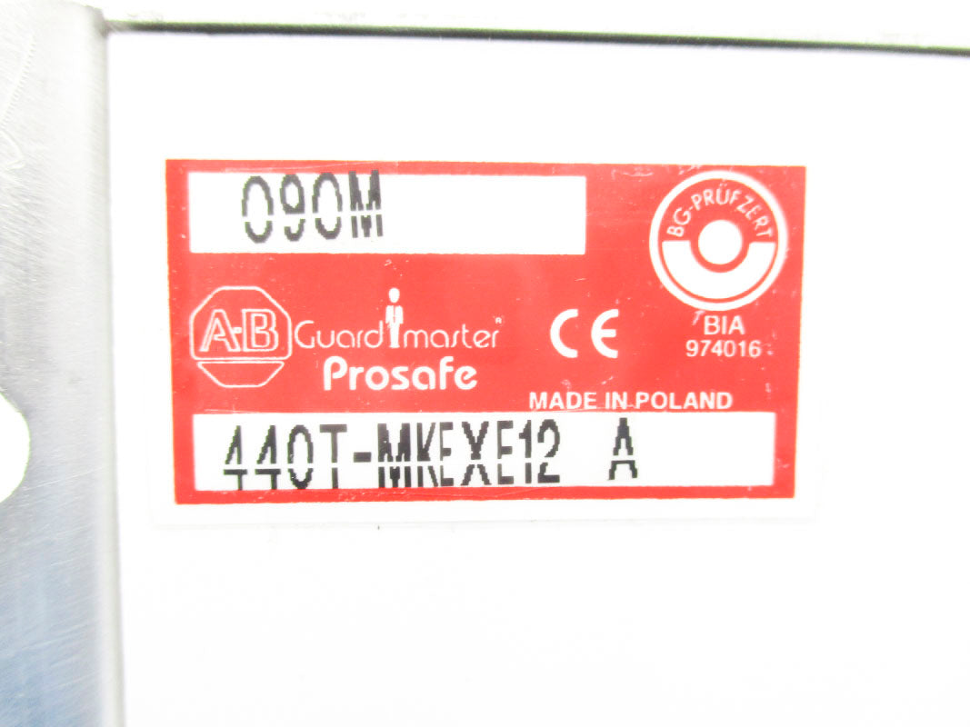 ALLEN BRADLEY 440T-MKEXE12 SER. A NSNP