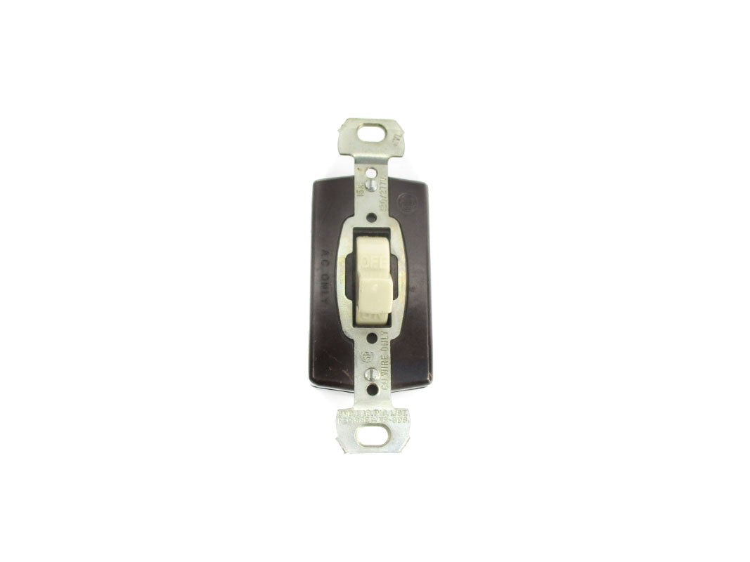 HUBBELL WS-896 15A 277V UNMP