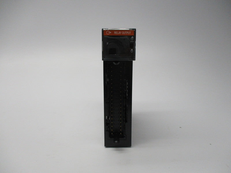 ALLEN BRADLEY 1756-OX8I SER. A NSMP